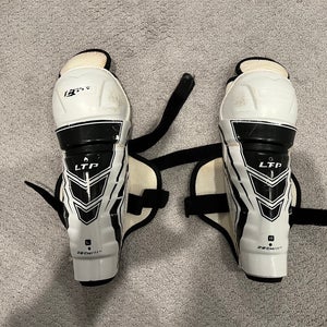Junior CCM LTP 11" Shin Pads (Used)