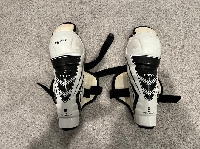 Junior CCM LTP 11" Shin Pads (Used)