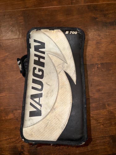 Vaughn Vision Blocker Regular (Used) (Junior)