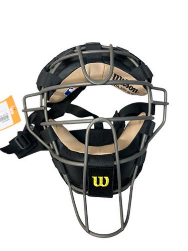 Used Wilson WTA3009BLTI Catchers Mask Black And Grey 11835-S000202891