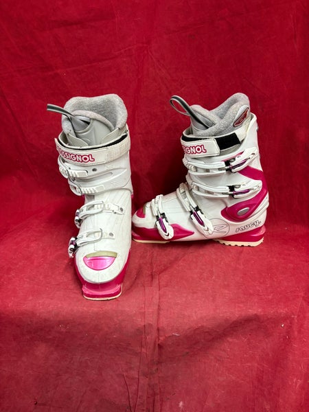 Ski Boots: Mondo 26 & 26.5 Rossignol Ski Boots (Used)