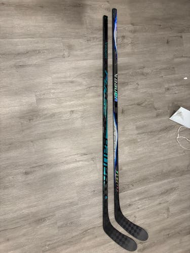 Junior Bauer Pulse and flylite Left Hand Hockey Stick P28 55 Flex (Used)