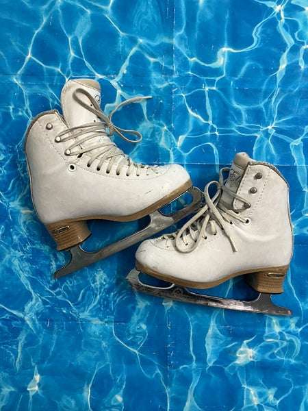 Jackson Ultima Elle Figure Skates Junior 1 (Used)
