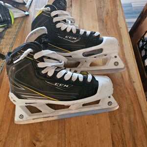 CCM Tacks 6092 Hockey Goalie Skates Regular Width 7.5 (Used)