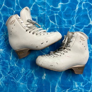 EDEA Chorus Figure Skates 7943 | 230 (Used)