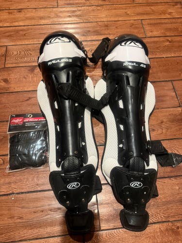 Black intermediate Rawlings Shin Guards (Used)
