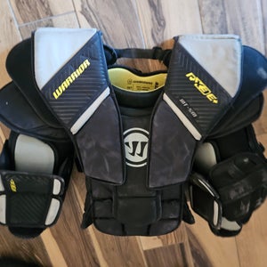 Small / Medium Warrior RX3E+ Goalie Chest Protector (Used)