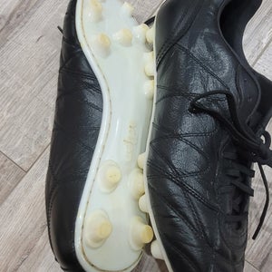 Black Men's Size M 8.0 (W 9.0) Molded Cleats Cleats (Used)