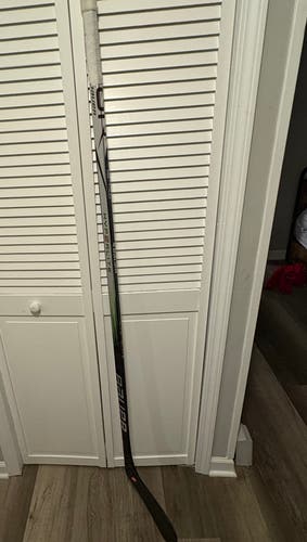 Senior Bauer Vapor Hyperlite 2 Left Hand Hockey Stick P92 77 Flex (New)