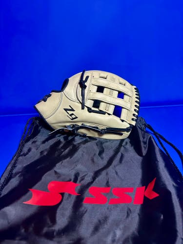 SSK z9 RH Baseball Glove 11.75" (New)