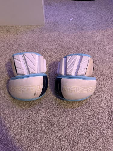 Villanova Medium/Large Adult Maverik Max Arm Pads (Used)