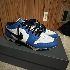 Men's Size M 11.0 (W 12.0) Air Jordan Low Top Molded Cleats (Used)