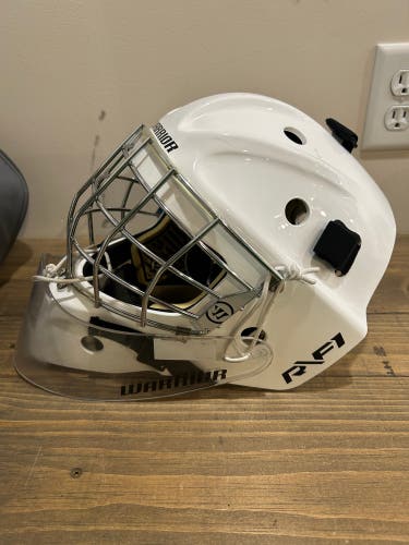 Junior 2021 Warrior R/F1 Goalie Mask (Used)