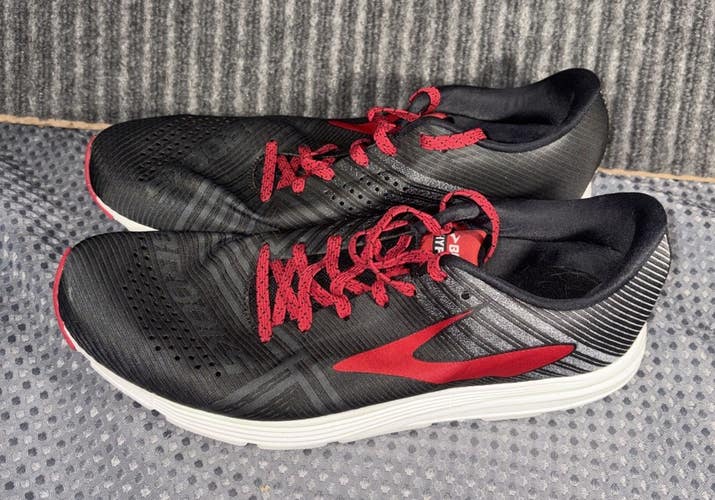 Brooks Mens Hyperion 1102341D058 Black Red Running Shoes Sneakers Size 9 D