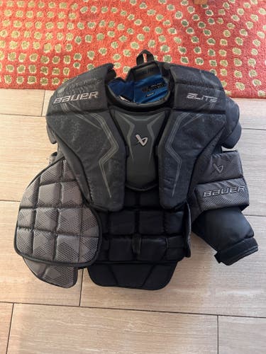 Senior Small Bauer S3 Elite Chest protector(Used)