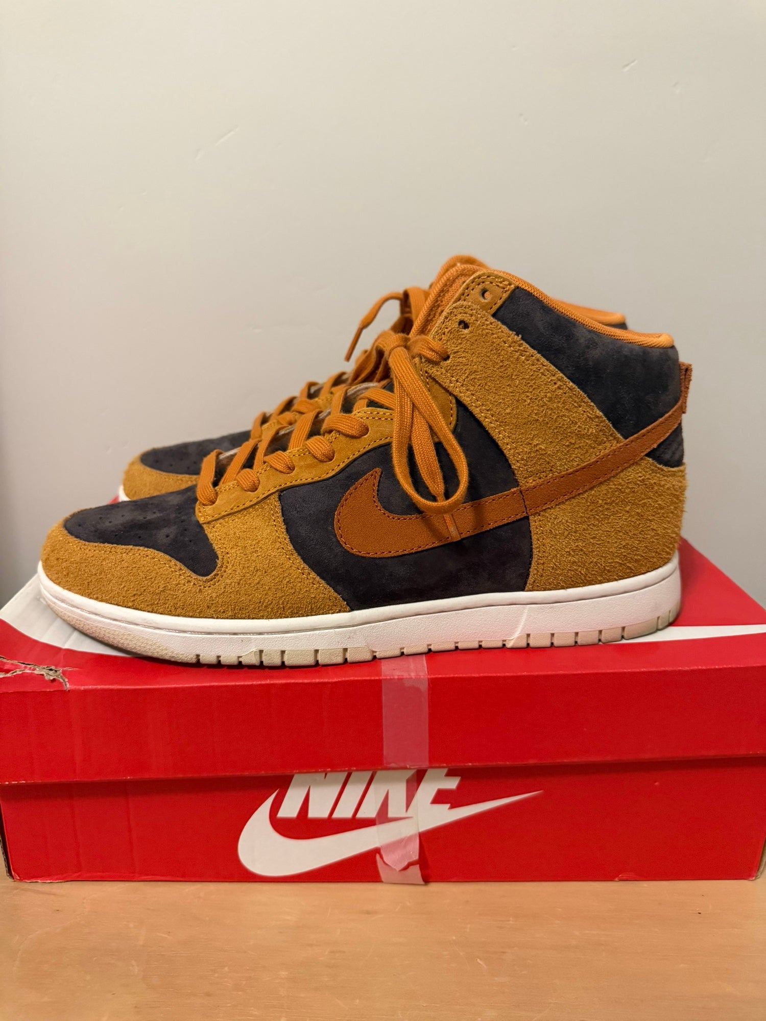 nike dunk hi prm russet