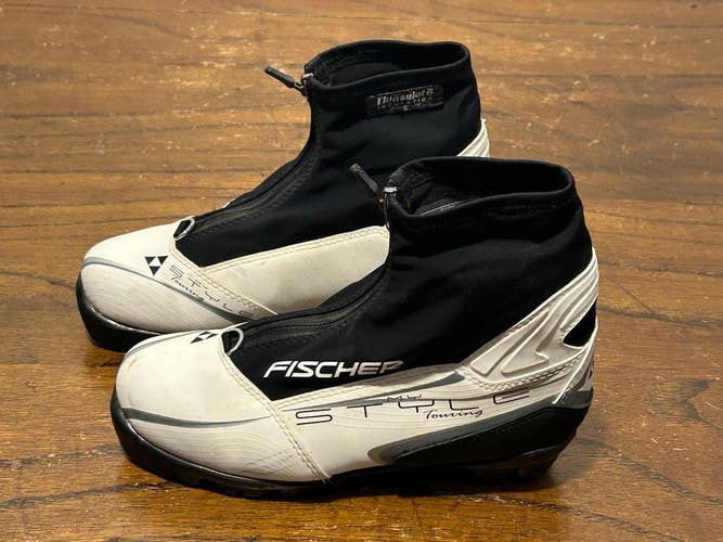 Fischer My Style Touring Cross Country NNN Ski Boots US Women's Size 5.5 & EU 36