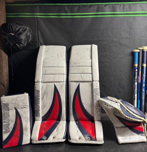 35" Vaughn V9 Pro Carbon Regular Goalie Full Set Pro Stock (Used)