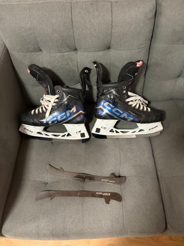 2023 CCM JetSpeed FT6 Pro Hockey Skates Regular Width Pro Stock 8.5 (Used)