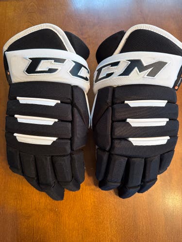 CCM Tacks 4 Roll Pro 2 Gloves 15" (Used)
