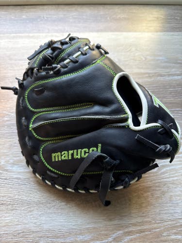 Marucci Krewe RH Catcher's Baseball Glove 11.25" (Used)