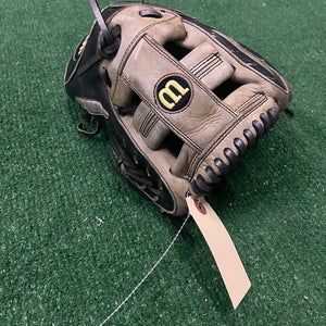 Wilson A3000 RH Infield Baseball Glove 11.5" (Used)