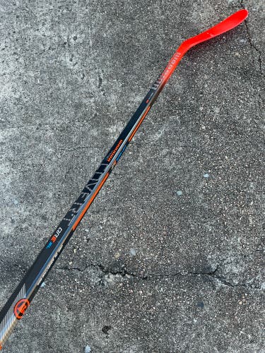 Intermediate Warrior Covert QRE SL Right Handed Hockey Stick W28 50 Flex (Used)