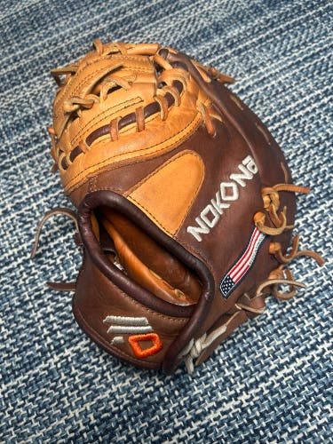 Nokona Alpha Select S-130 LH First Base Baseball Glove 10.5" (Used)