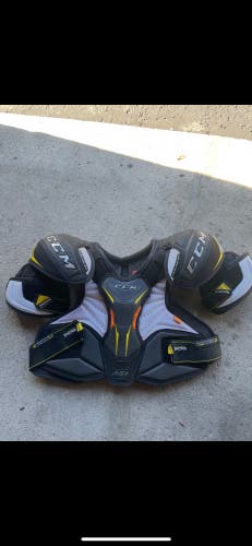 Men's Small Senior CCM Super Tacks AS1 Shoulder Pads (Used)
