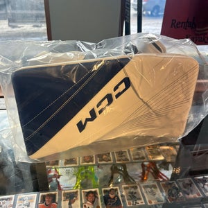 CCM Extreme Flex 6.9 Regular (New)