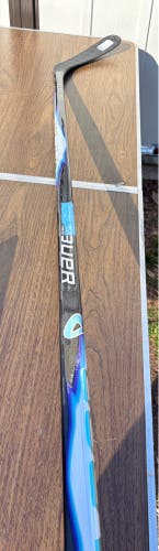 Senior Bauer Vapor FlyLite Right Handed Hockey Stick P92 70 Flex (New)