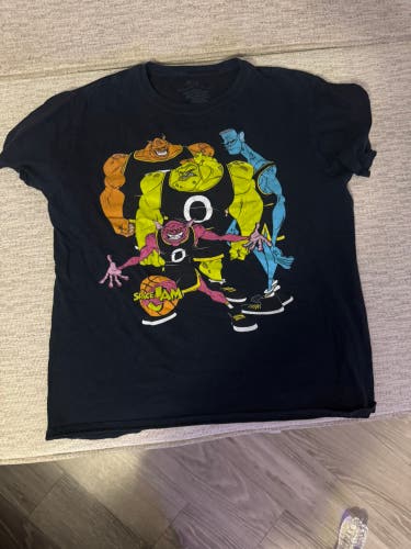 Space Jam Black Large Men's Shirt (Used)