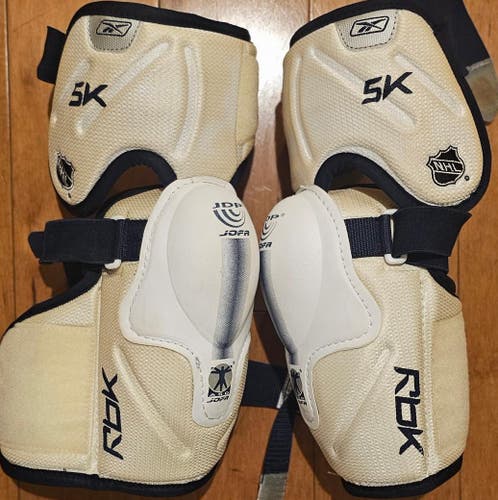 Senior Large Reebok 5k Hockey Elbow Pads (Used)