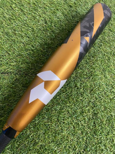 2022 DeMarini Zoa Composite Bat USSSA Certified (-5) Composite 26 oz 31" (Used)