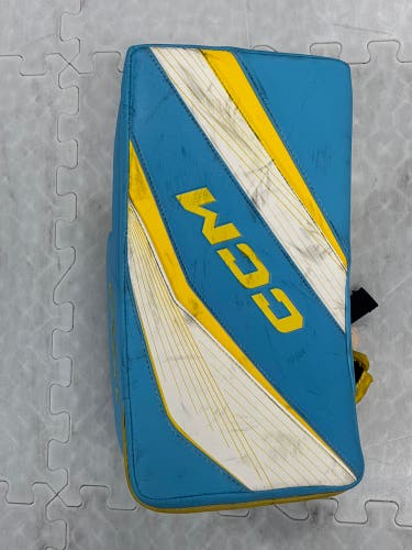 Senior CCM EFlex 6 Goalie Blocker