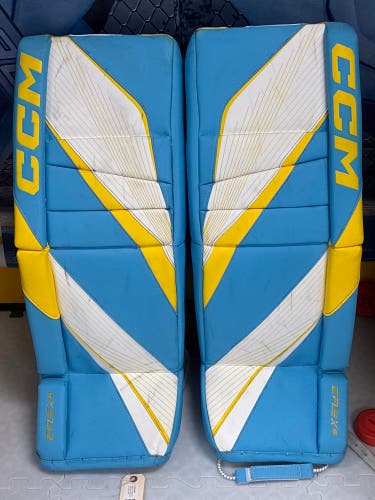 Blue 32" Senior CCM EFlex 6 Goalie Leg Pads (Used)