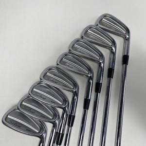 Titleist 690 CB Forged Iron Set 3-PW True Temper Dynamic Gold S300 Stiff RH