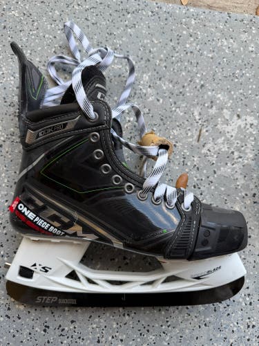 2021 CCM Ribcor 100k Pro Hockey Skates Wide Width 8.5 (New)