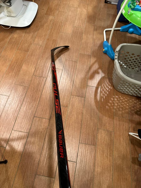 Senior Bauer Pulse Left Hand Hockey Stick P28 70 Flex (New)