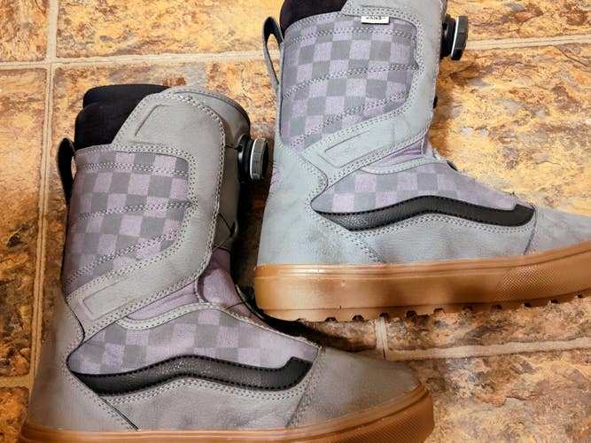 Unisex Size M 9.0 (W 10.0) Vans Aura pro Snowboard Boots All Mountain (Used)