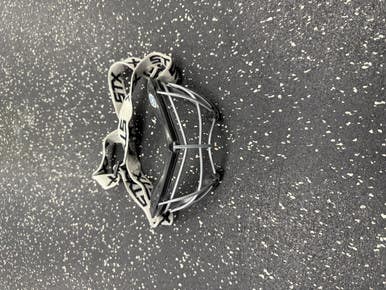 Used STX Z SEE - S Lacrosse Facial Protect Black Youth 11849-S000035380