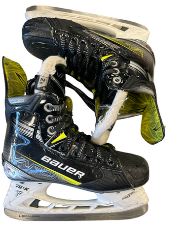 Used Bauer VAPOR X4 Junior Hockey Skate Junior 02.5 11682-S000125473