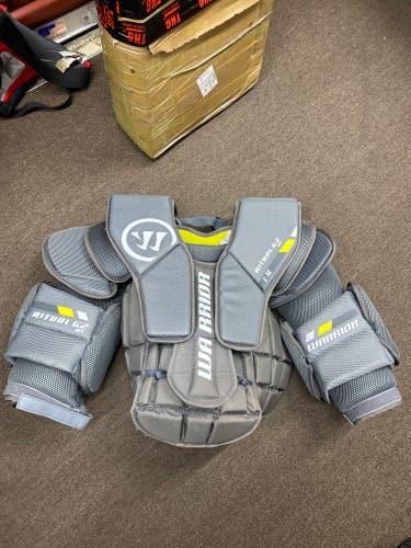 Large/Extra Large Warrior Ritual G2 Goalie Chest Protector (Used)