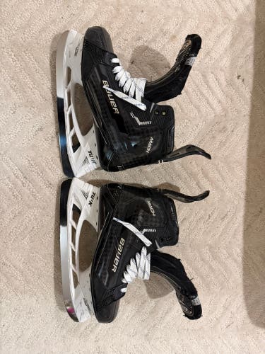 2022 Bauer Supreme Mach Hockey Skates 10.5 (Used)