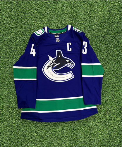 Vancouver Canucks Quinn Hughes Fanatics Premium NHL Hockey Jersey w/ Fight Strap - Size 52