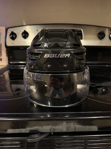 Large Bauer Re-Akt 155 Helmet (Used)