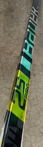 New Bauer Supreme 2S Pro Hockey Stick Right Hand 65Flex P92
