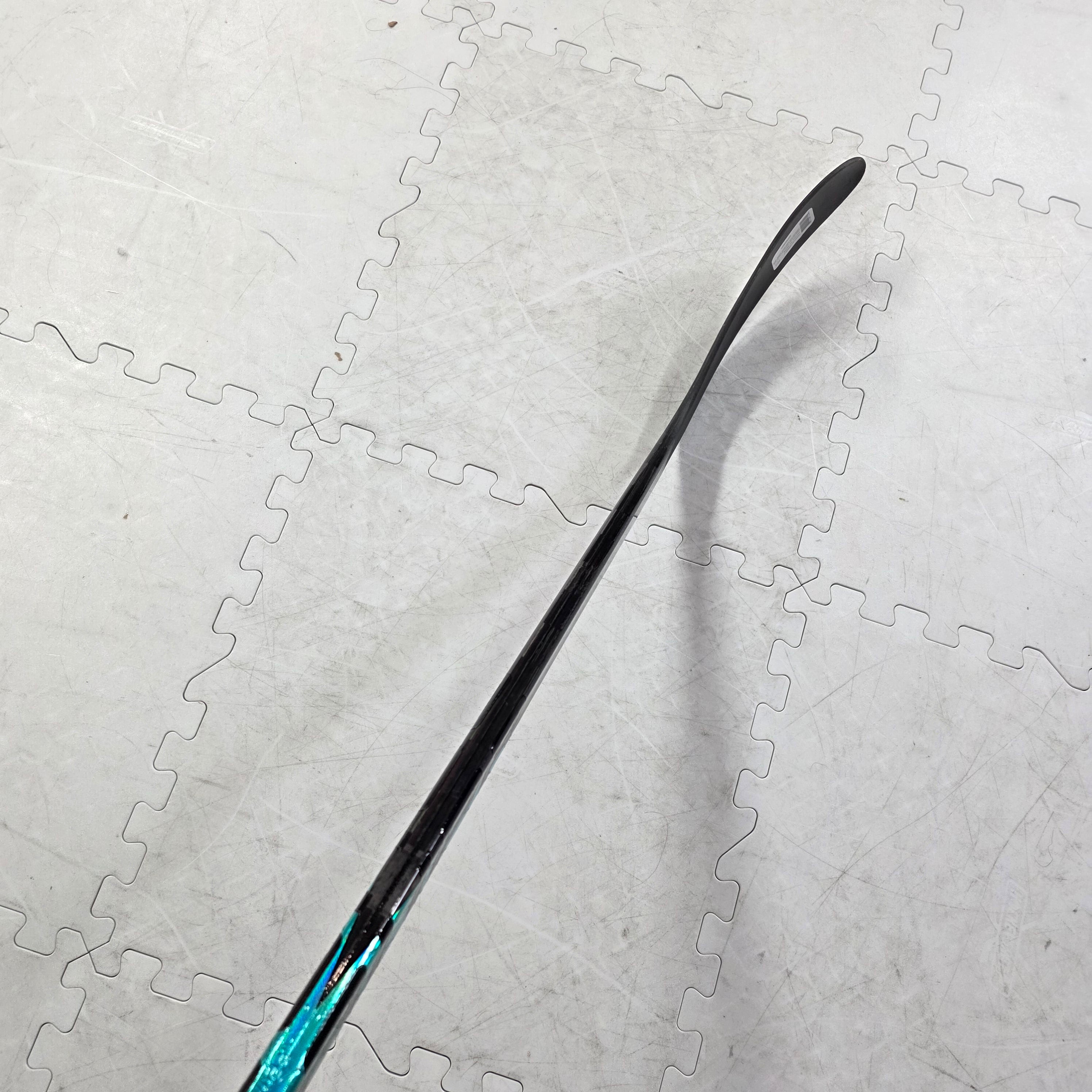 Single-Bauer Pulse LH P28 70 Flex Hockey Stick P28(New 