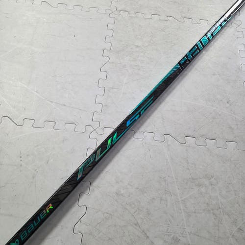 Single-Bauer Pulse RH P92 70 Flex Hockey Stick(New)