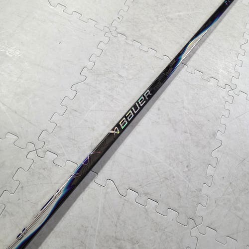 Single-Bauer Vapor FlyLite LH P28 77 Flex Hockey Stick(New)